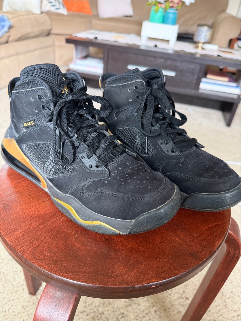 Nike Air Jordan Mars 270 GS Black Metallic Gold